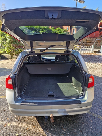 Volvo V70 5 of 30