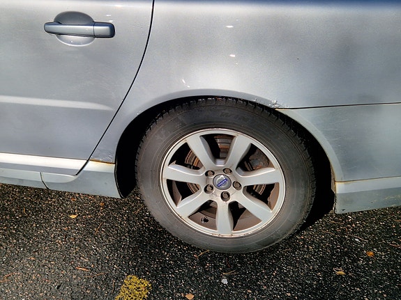 Volvo V70 9 of 30