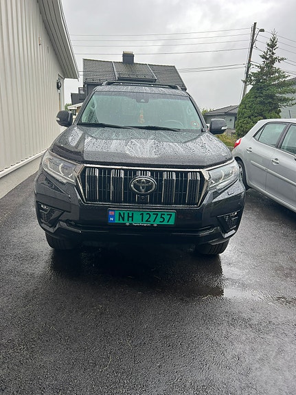 Toyota Land Cruiser 5 of 23