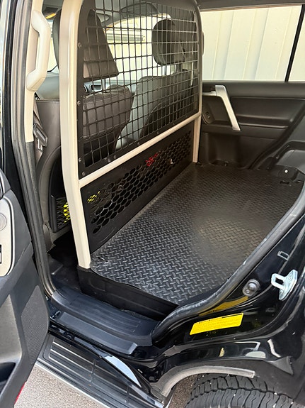 Toyota Land Cruiser 14 of 23