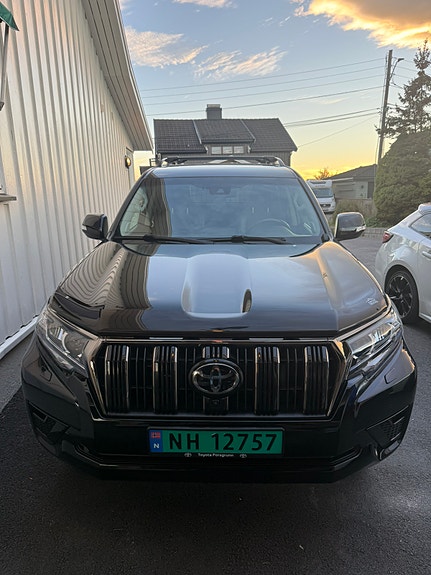 Toyota Land Cruiser 11 of 23