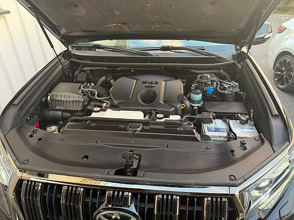 Toyota Land Cruiser 21 of 23