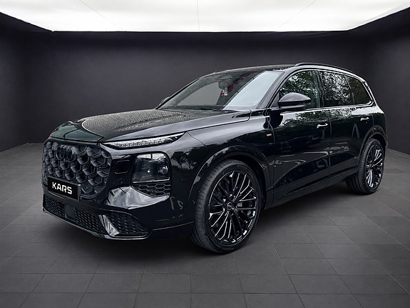 Audi Q7 2 of 21