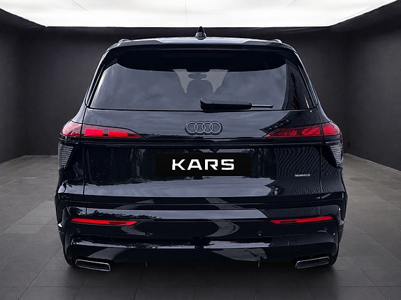 Audi Q7 4 of 21