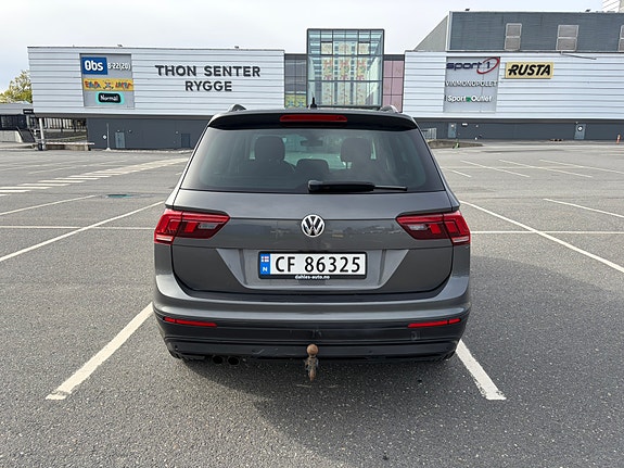 Volkswagen Tiguan 6 of 30