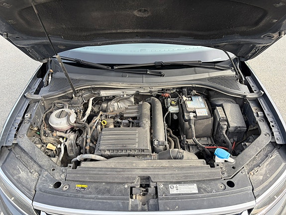 Volkswagen Tiguan 30 of 30