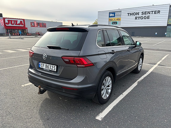 Volkswagen Tiguan 7 of 30