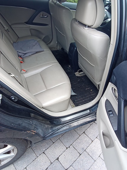 Toyota Avensis 14 of 19