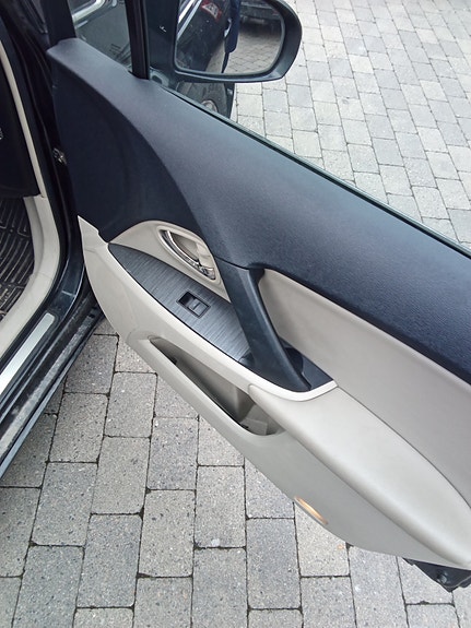 Toyota Avensis 15 of 19