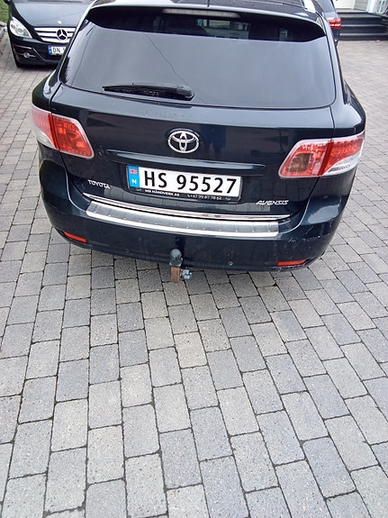 Toyota Avensis 13 of 19
