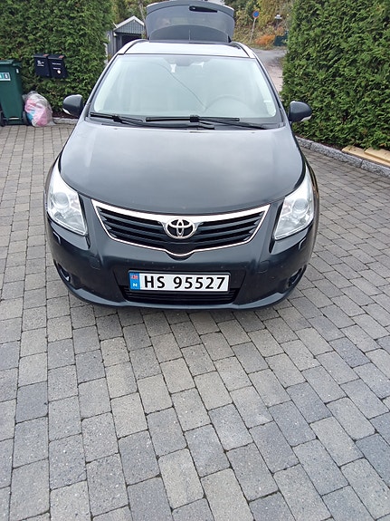 Toyota Avensis 8 of 19
