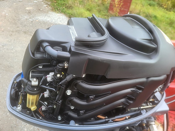 Yamaha 30 med powertrim og elstart RESERVERT 4 of 11