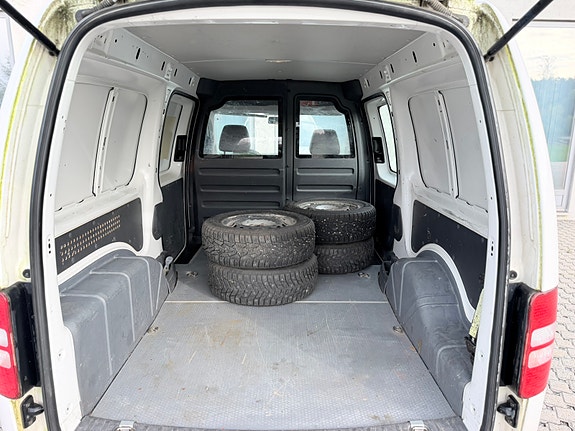 Volkswagen Caddy Maxi 21 of 21