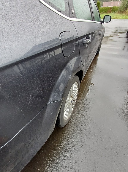 Ford Mondeo 4 of 13