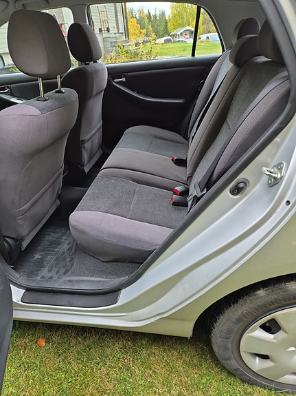 Toyota Corolla 9 of 12