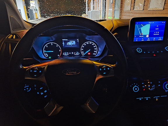 Ford Transit Connect 12 of 23