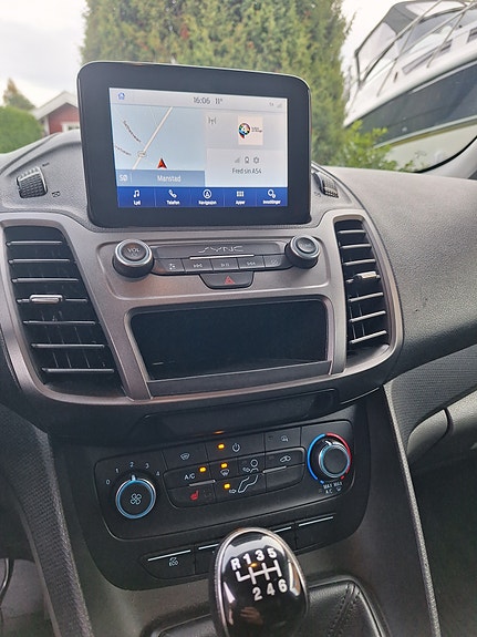 Ford Transit Connect 11 of 23