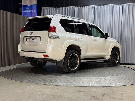 Toyota Land Cruiser 15 of 30
