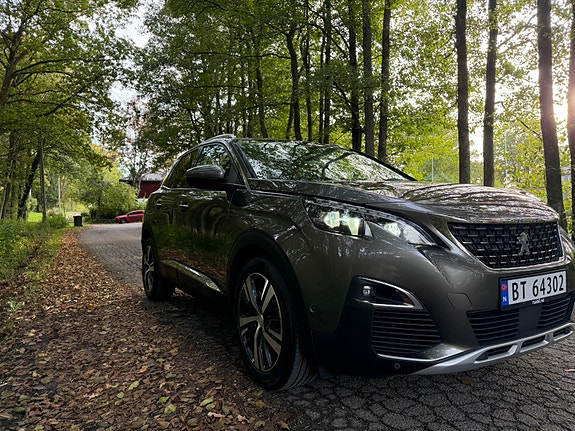 Peugeot 3008 2 of 18