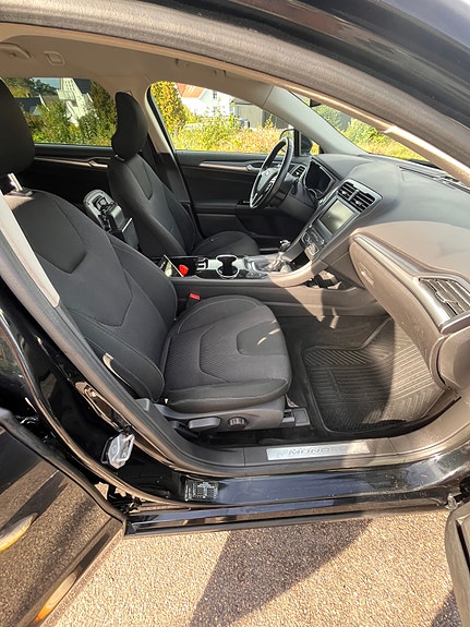 Ford Mondeo 18 of 19