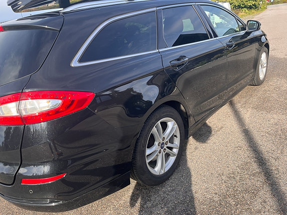 Ford Mondeo 8 of 19