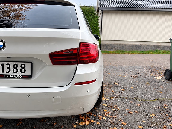 BMW 525d 6 of 17