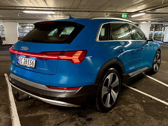 Audi e-tron 6 of 26