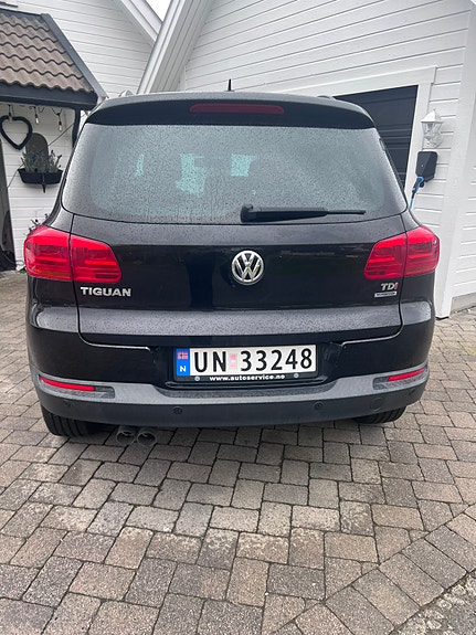 Volkswagen Tiguan 3 of 13