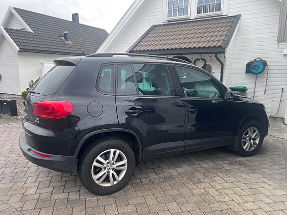 Volkswagen Tiguan 4 of 13