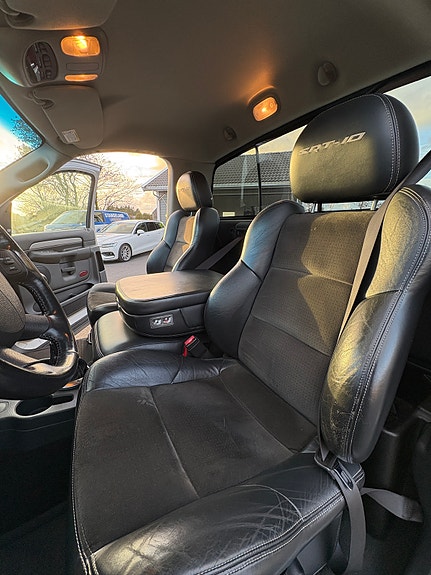 Dodge RAM SRT-10 17 of 20