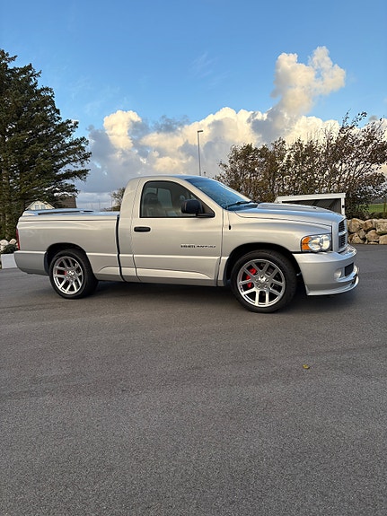 Dodge RAM SRT-10 3 of 20
