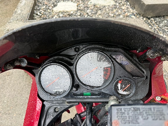 Kawasaki GPZ 500 5 of 7