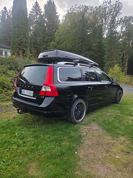 Volvo V70 3 of 15