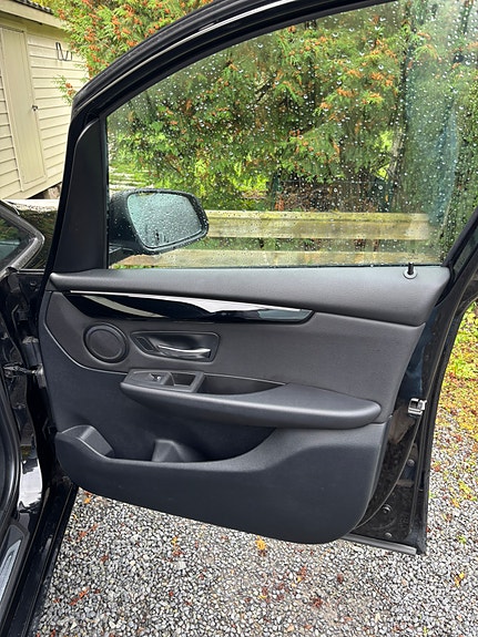 BMW 225xe 19 of 30