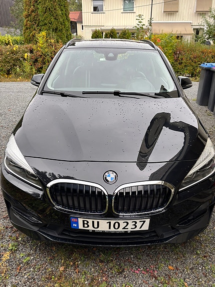 BMW 225xe 3 of 30
