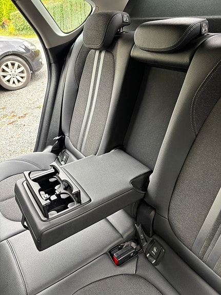 BMW 225xe 14 of 30