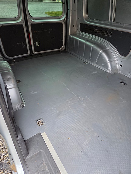 Volkswagen Caddy Maxi 15 of 21