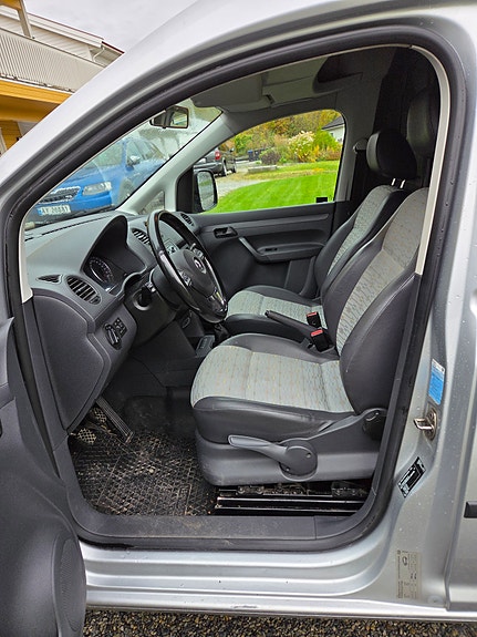 Volkswagen Caddy Maxi 17 of 21