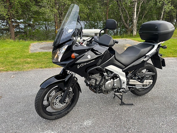 Suzuki DL 650 V-Strom 3 of 16