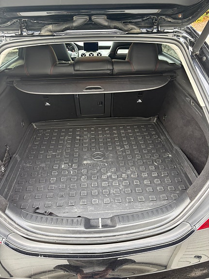 Mercedes-Benz CLA180 15 of 16