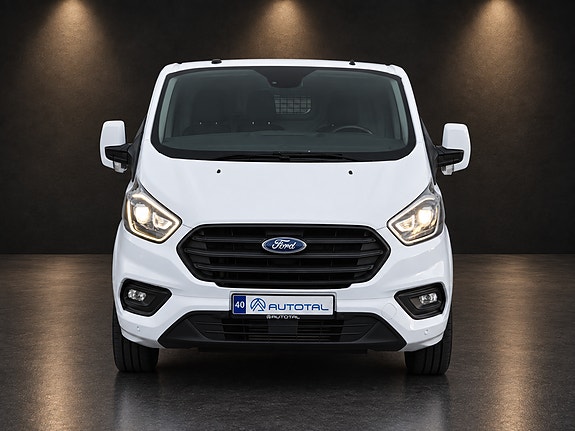 Ford Transit Custom 2 of 30