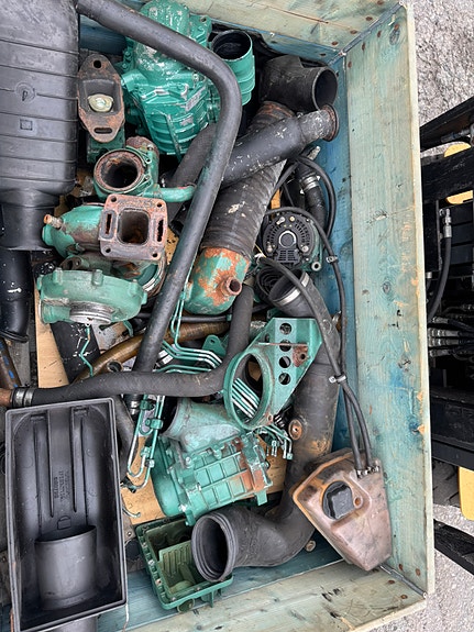 Volvo Penta kad44. 3 of 17