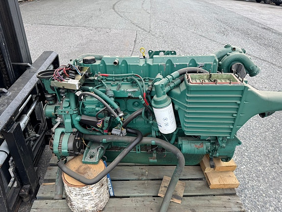 Volvo Penta kad44. 5 of 17