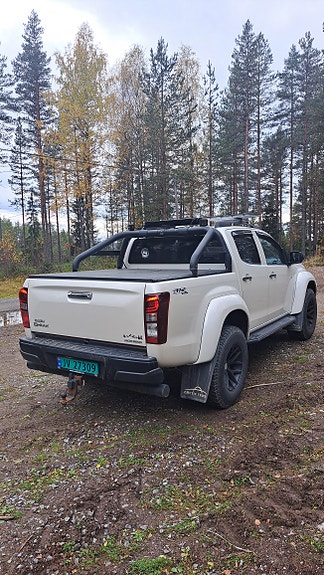 Isuzu D-max 3 of 14