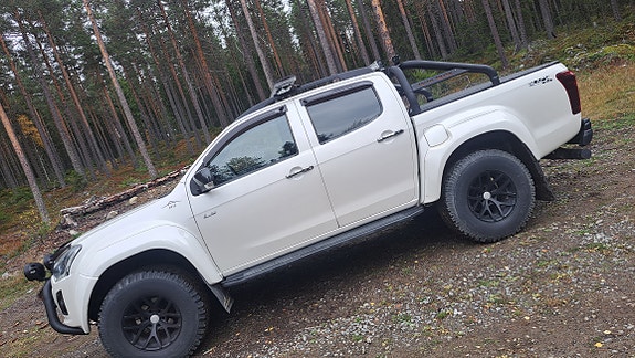 Isuzu D-max 6 of 14