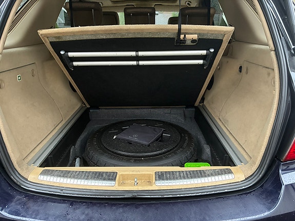 Mercedes-Benz ML350 14 of 17