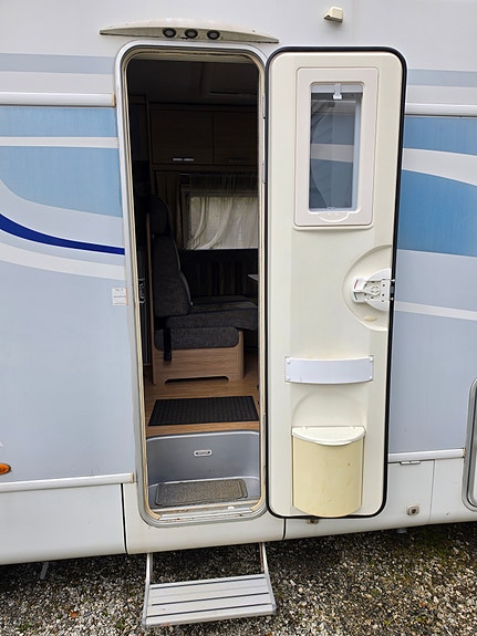 Tec 690 I 13 of 30
