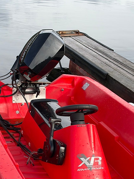 River 350 XR, 11 fot, 10/15HK, 18 Knop 7 of 11