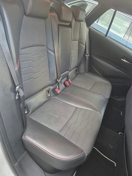 Toyota Corolla 9 of 13