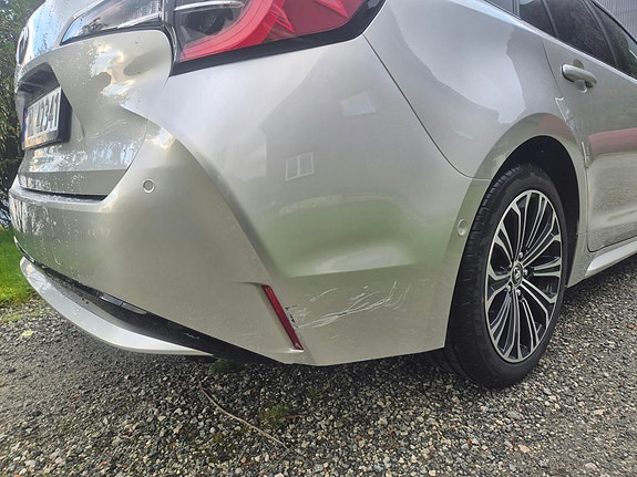 Toyota Corolla 13 of 13